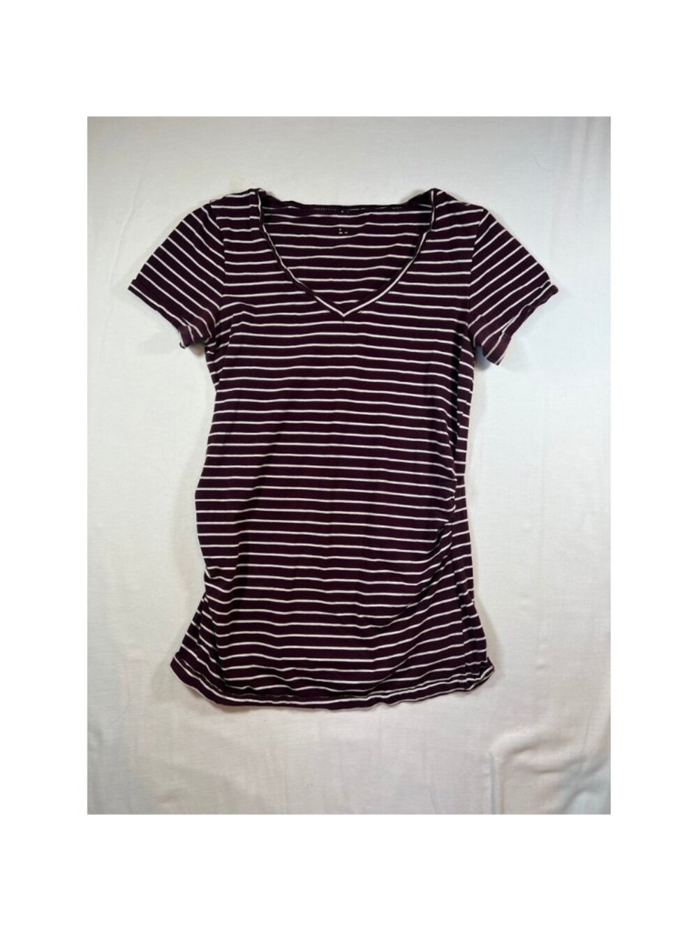 Isabel Maternity‎ V-Neck Ruched Side Striped T-Shirt Burgundy White Small